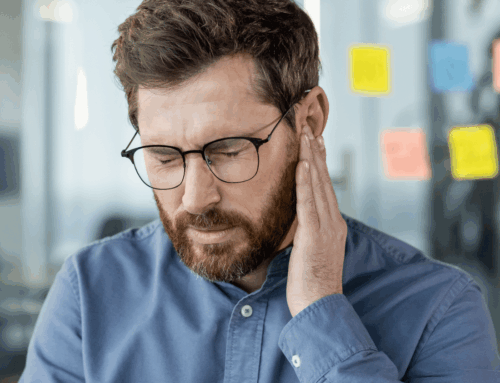 Pressione alta e sintomi orecchie: qual è il legame?